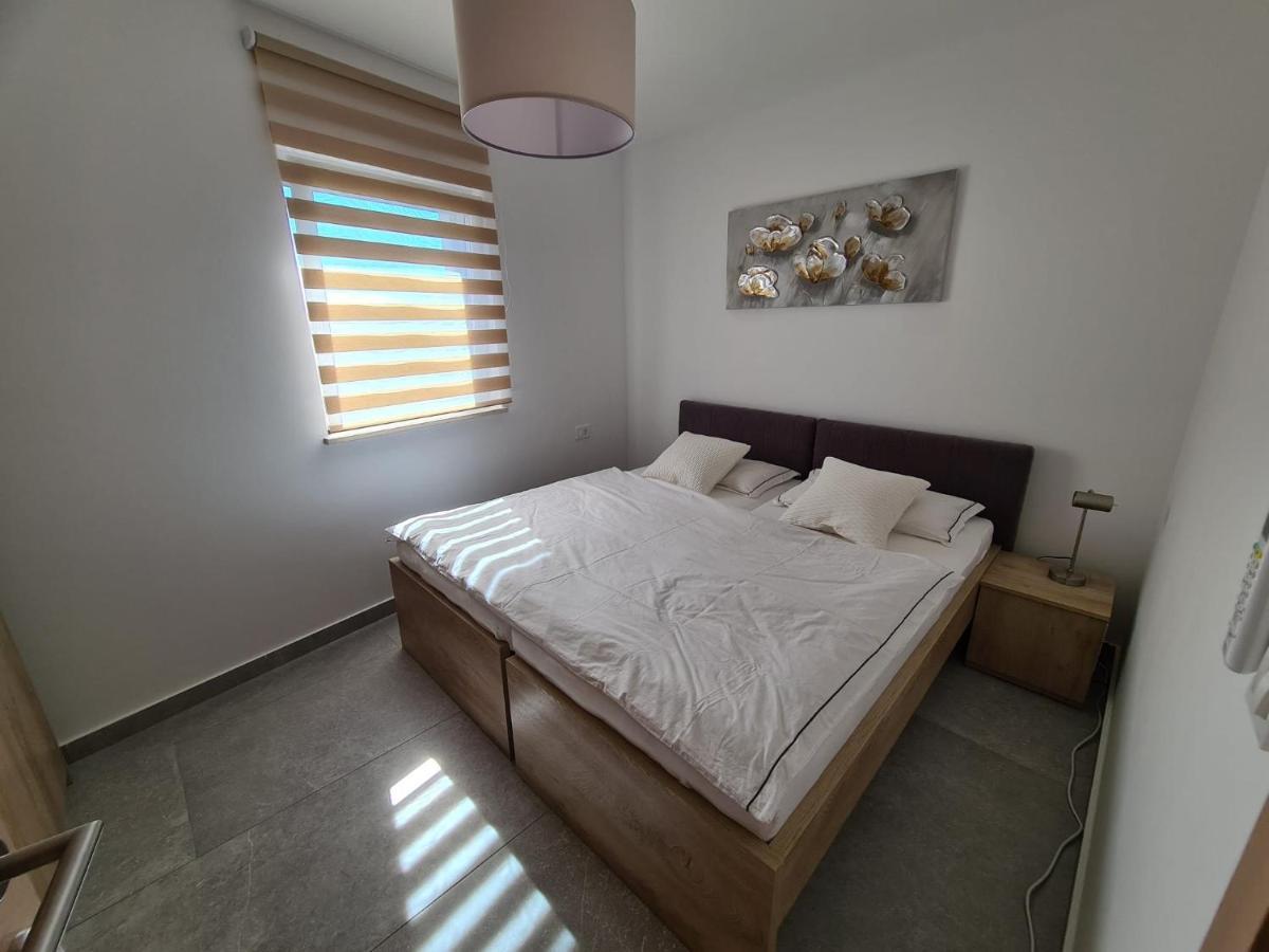 Apartment Rose Garden Sveti Filip i Jakov Exteriér fotografie